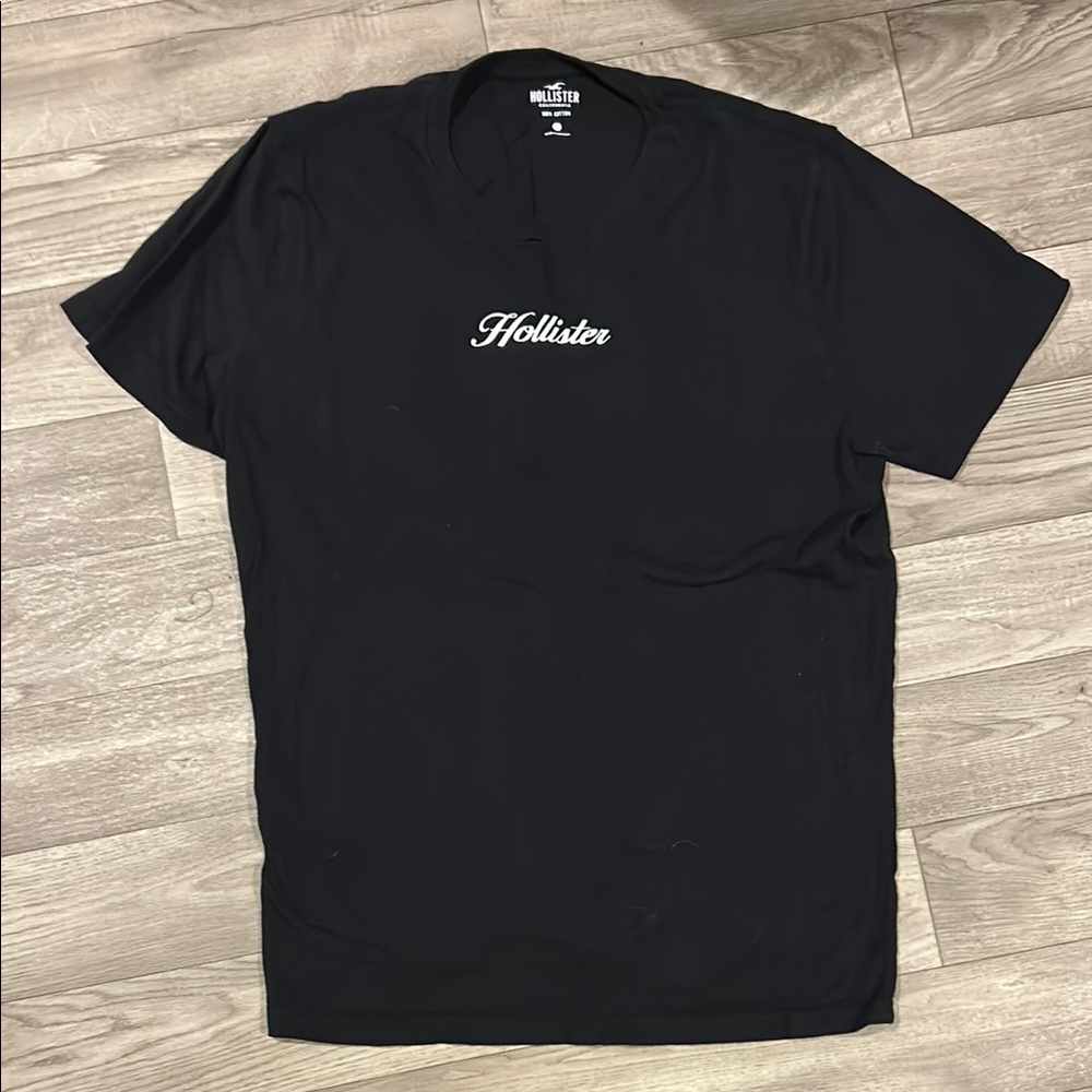 Hollister Men's Classic Black Tee
